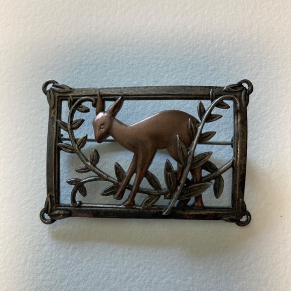 Vintage Deer Pin/Brooch - Picture 5 of 5